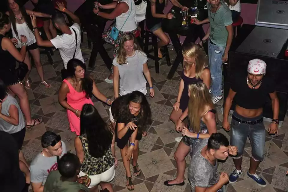 Club X Bar Gümbet 👯‍♀️🍸🕺