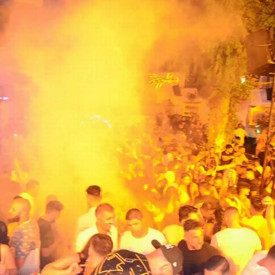 Sapphire Gece Klübü